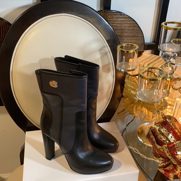 Balenciaga boots authentic used very clean EU 37. U.S 6.5. - Picture 3 of 8